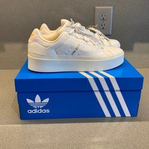 NWT Womens Adidas Bonega Stan Smith Platform Sneakers
